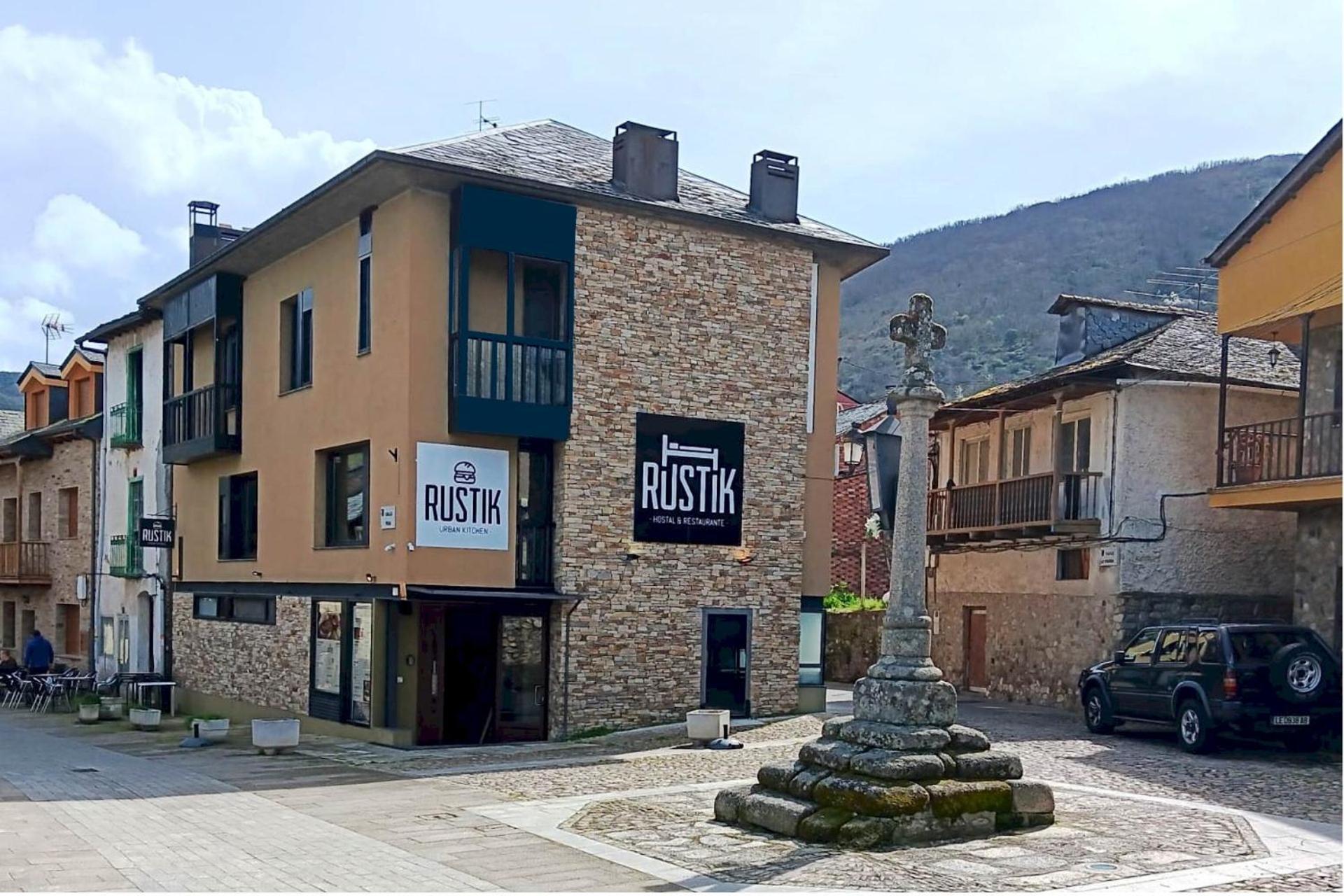 Hotel Rustik Hostal Rural à Molinaseca Extérieur photo