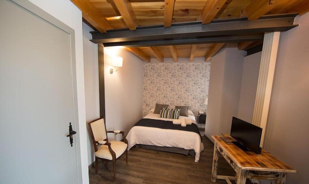 Hotel Rustik Hostal Rural à Molinaseca Extérieur photo